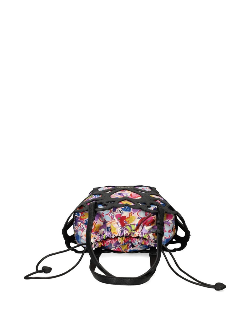 heart cutout tote bag 5