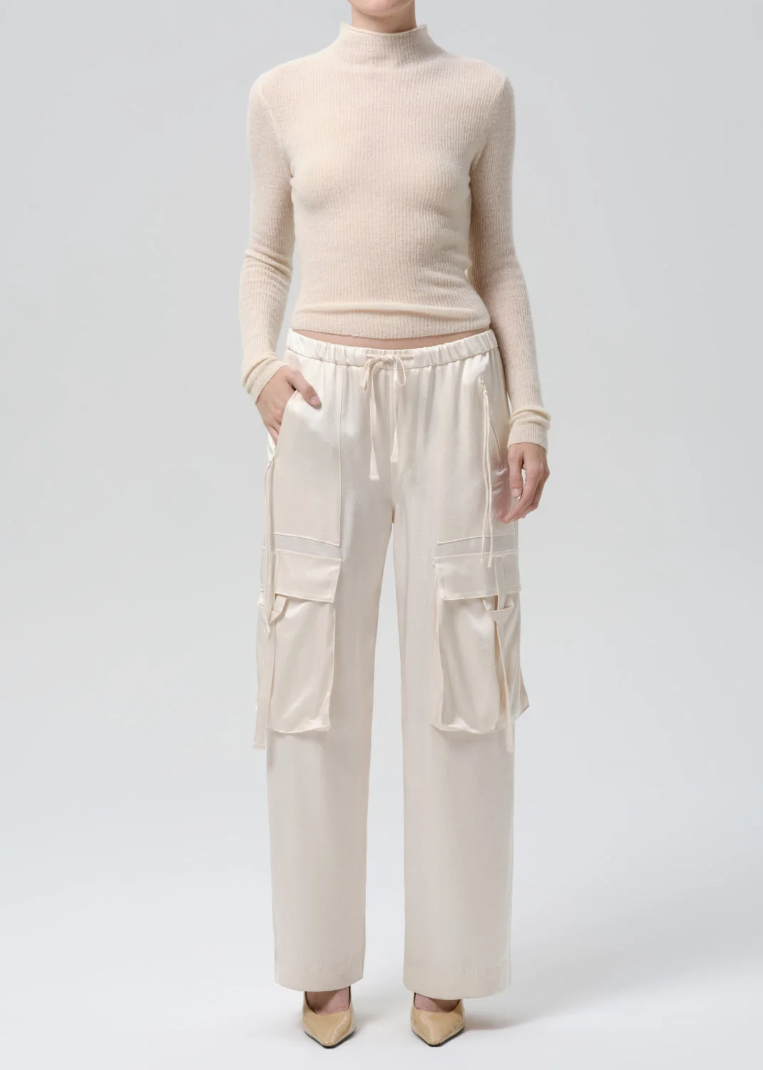 Leelah Turtleneck Sweater In Maca - 1