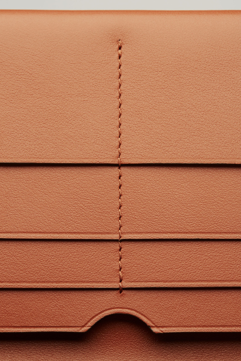 Bifold continental wallet almond brown 5