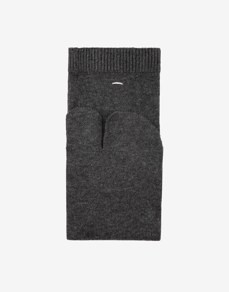 Maison Margiela Tabi socks outlook