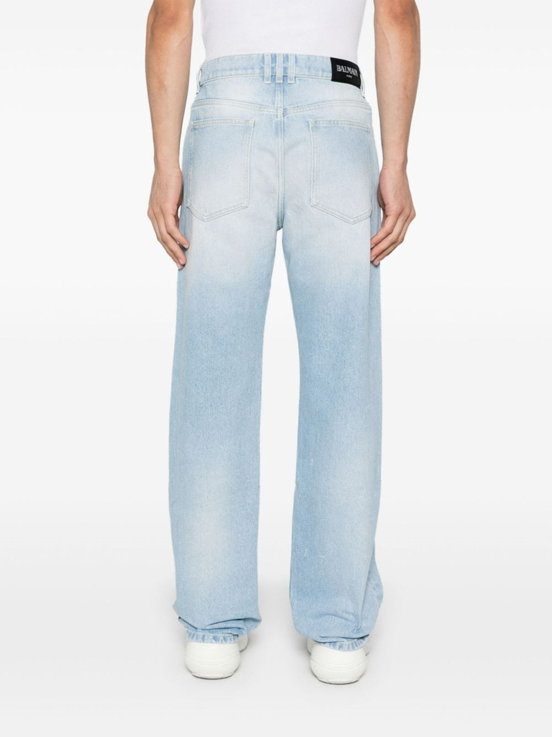 straight-leg jeans 4