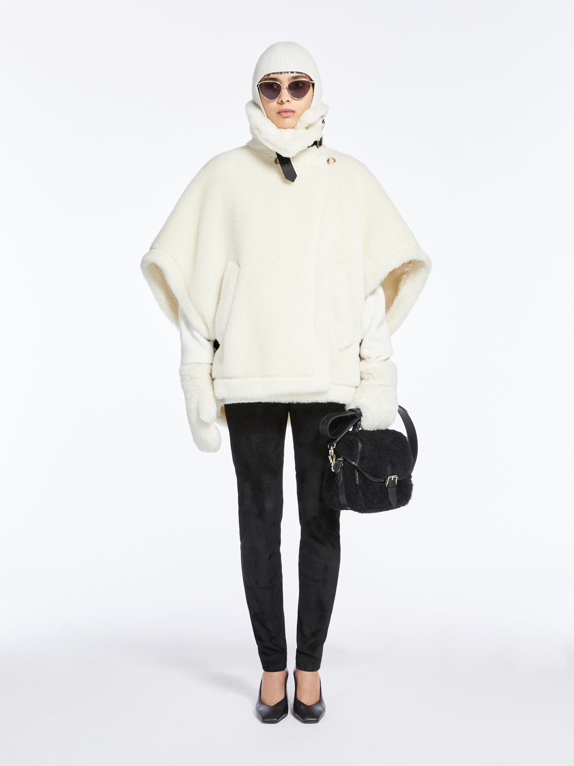 AGI1 Alpaca and wool cape - 2