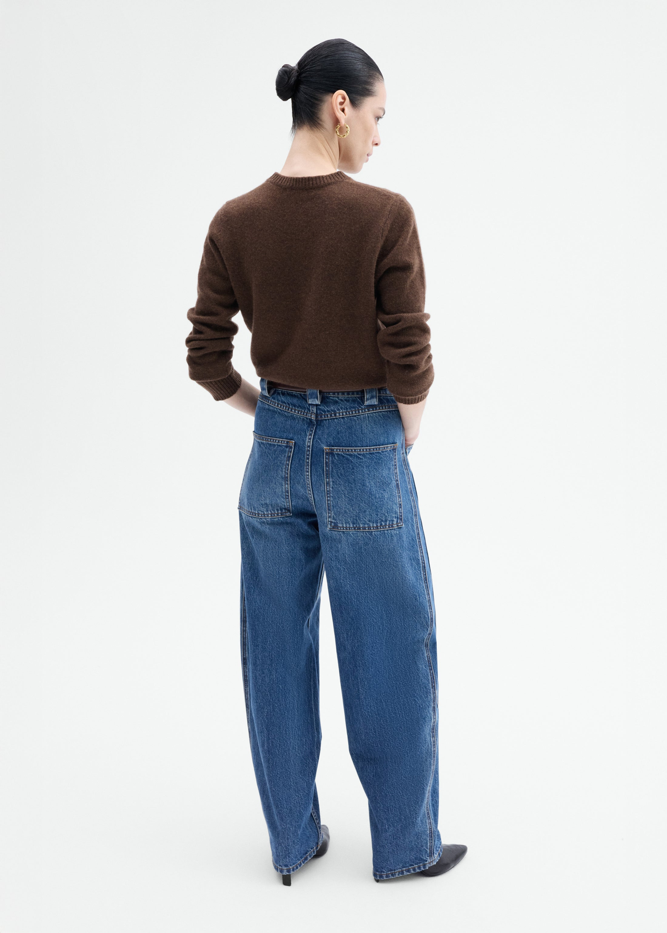 Crew Sweater in Cashmere - 5