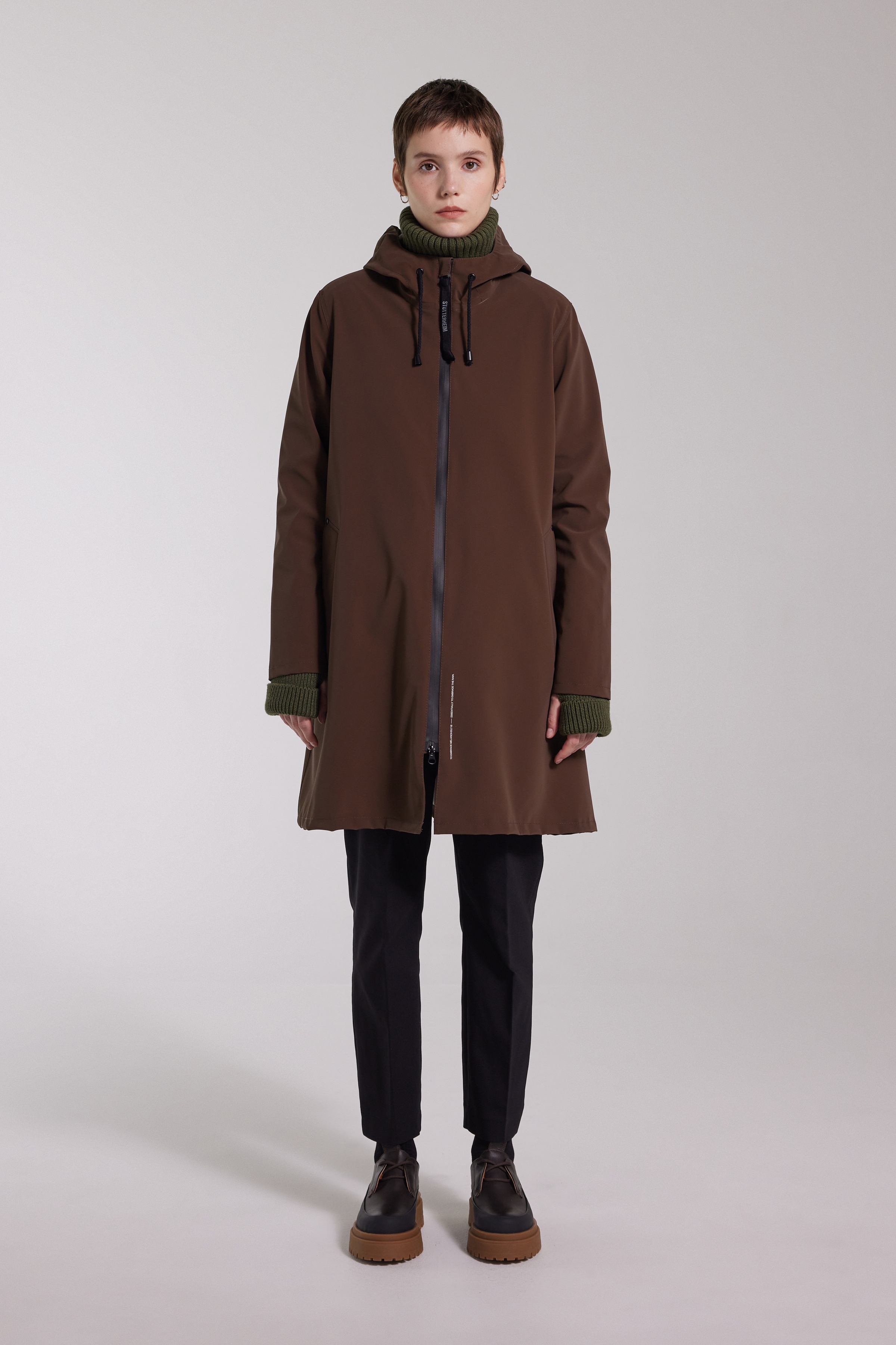 Mosebacke Lightweight Matte Zip Raincoat Dark Brown - 5