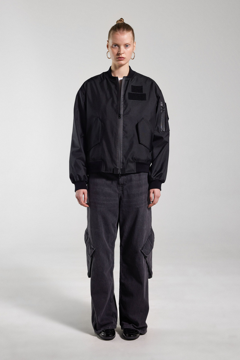 Stutterheim Bredsand Bomber Jacket Black outlook