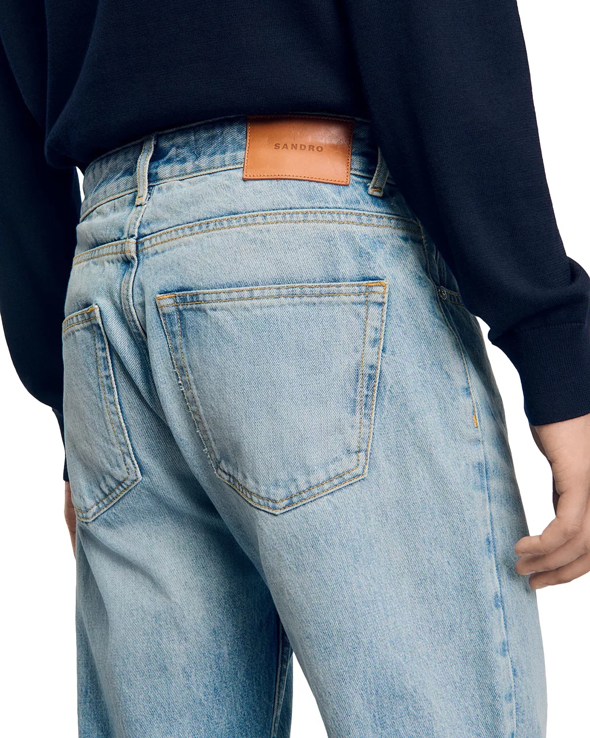 Stonewashed Jeans in Light Blue - 5