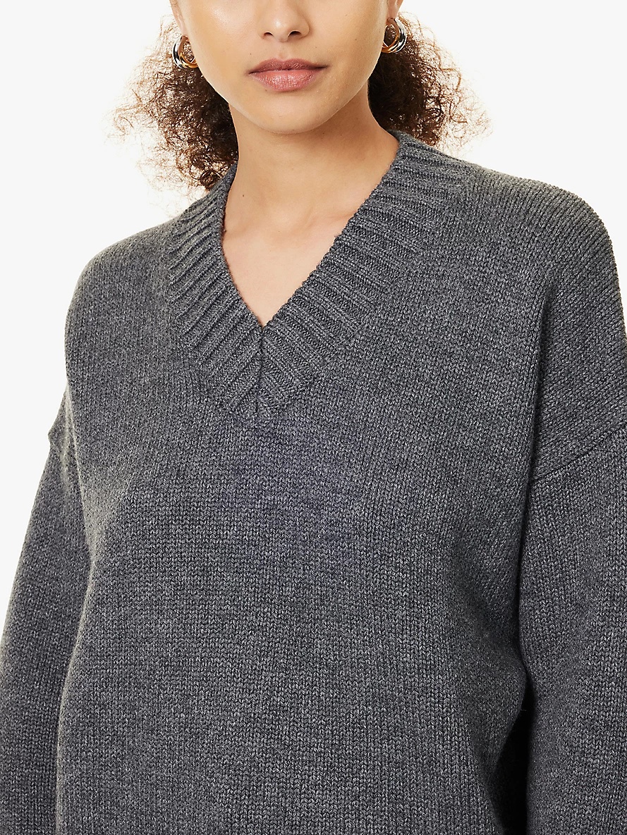 V-neck regular-fit wool-blend jumper - 5