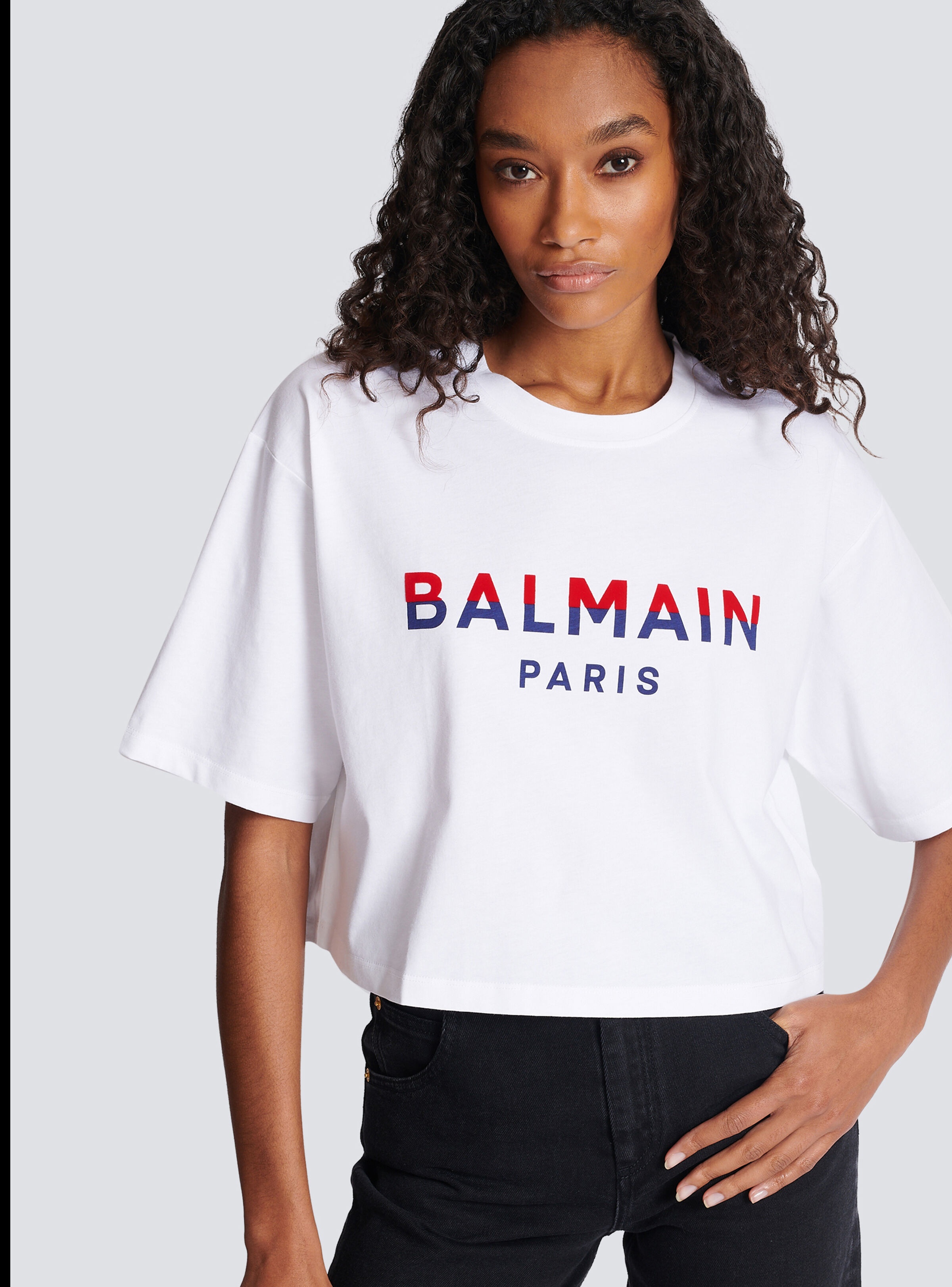 Flocked Balmain Paris cropped T-Shirt - 6