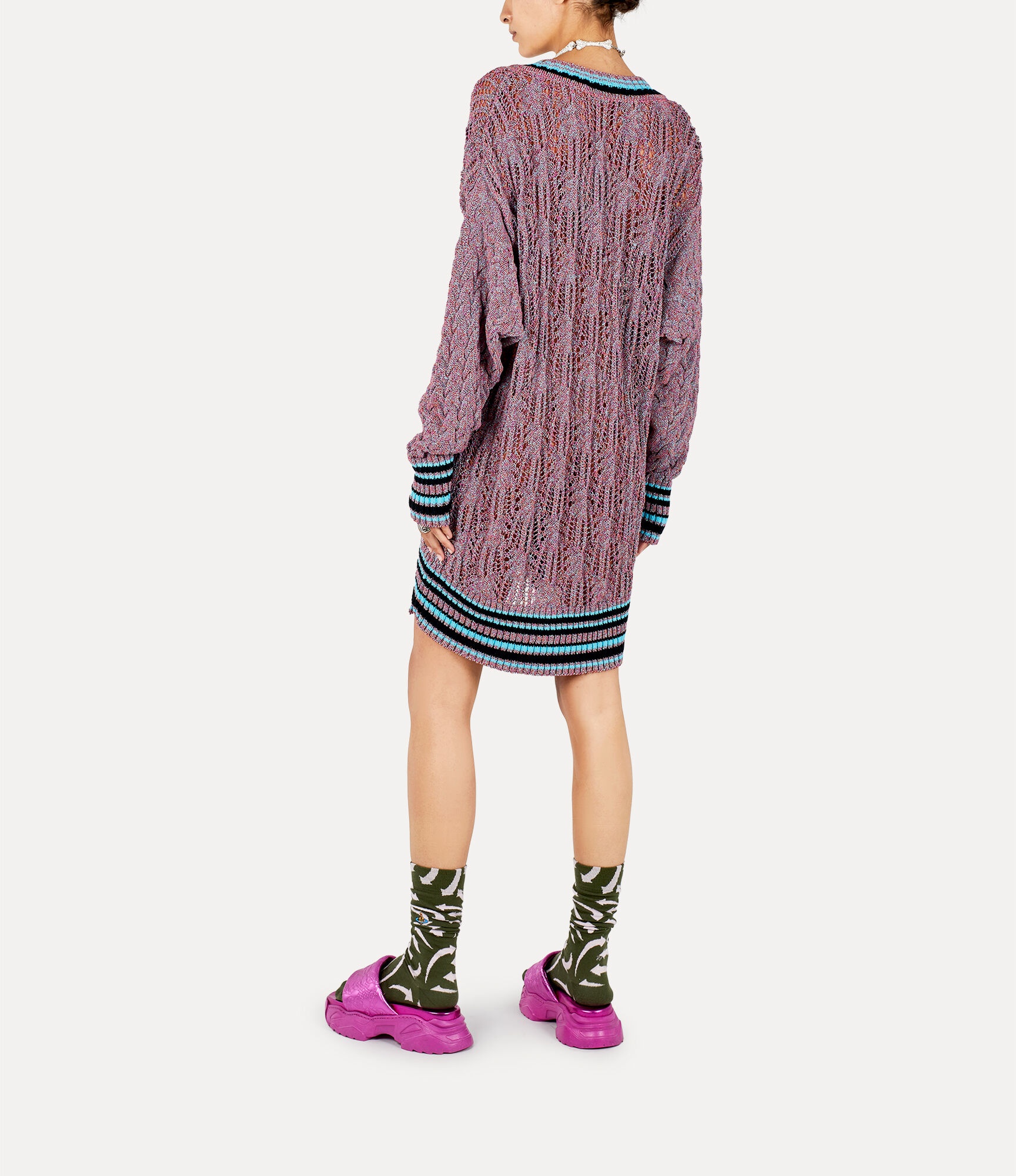 RANGE OVERSIZED V-NECK - 6