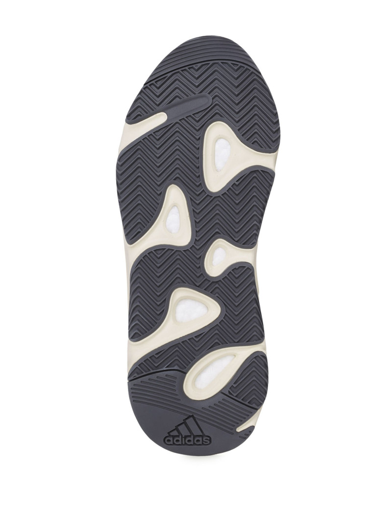 Yeezy Boost 700 Analog sneakers 5