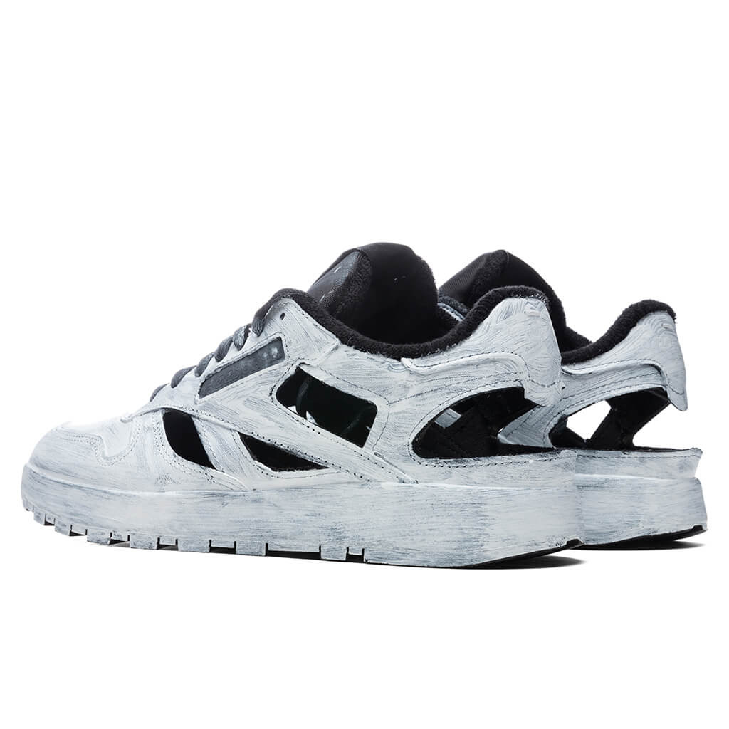 MAISON MARGIELA X REEBOK DÉCORTIQUÉ’ CLASSIC LEATHER SNEAKER - HANDPAINTED - 3
