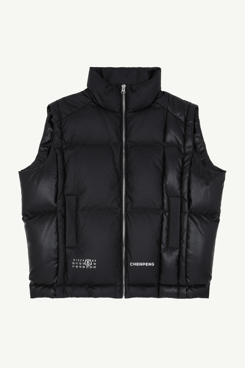 MM6 x Chen Peng Puffer gilet 1