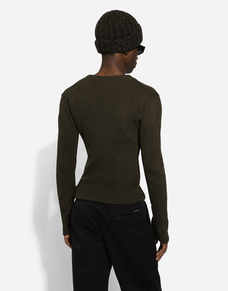 Wool V-neck sweater 5