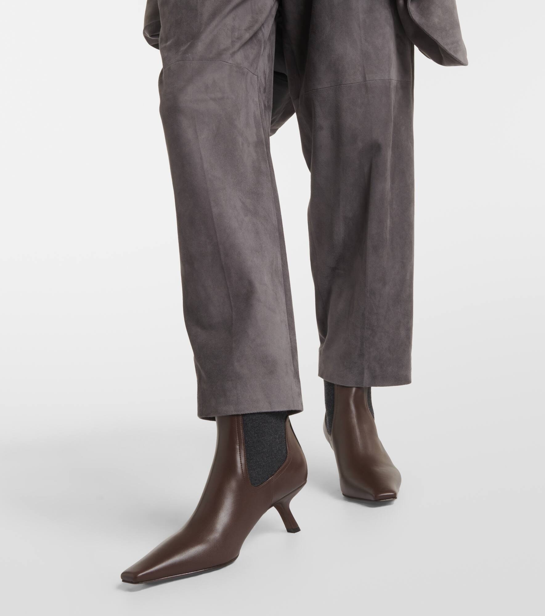 Leather ankle boots - 4