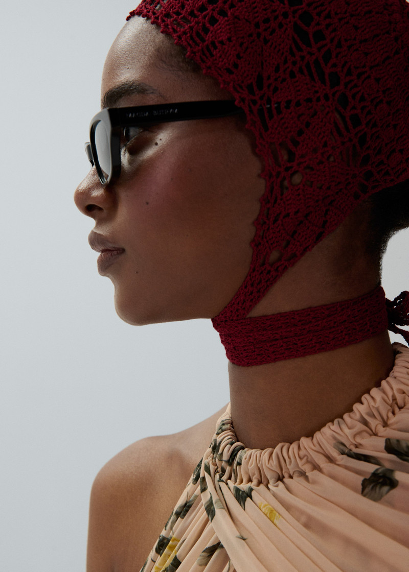 Crochet bonnet in bordeaux 4