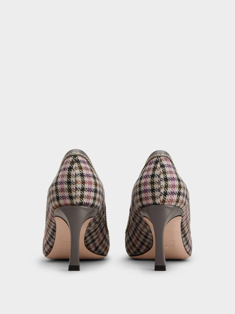 Roger Vivier Trompette Pumps in fabric outlook