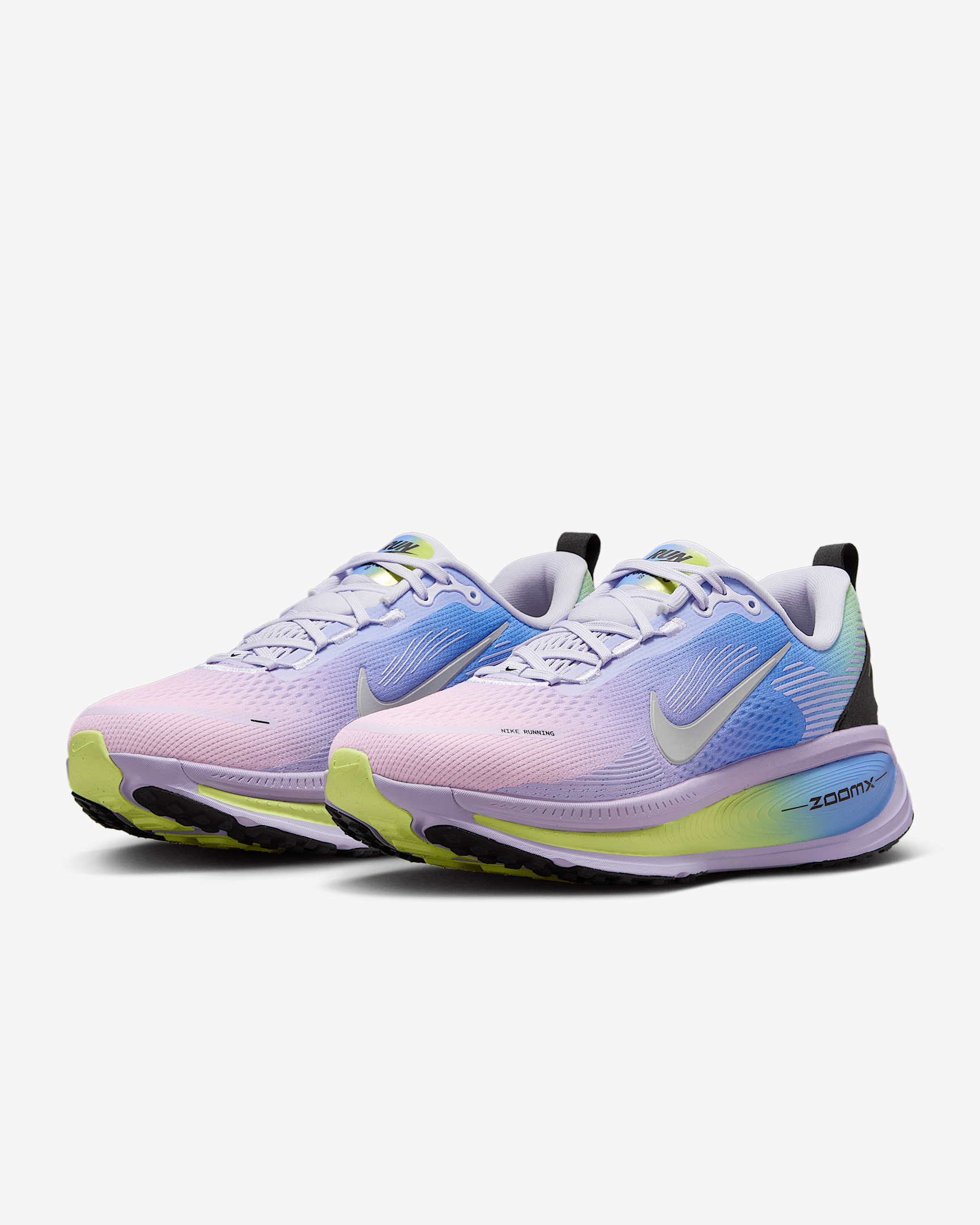 Nike Vomero 18 SE Women's Road Running Shoes - 5