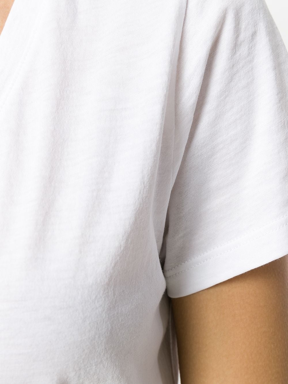 V-neck T-shirt - 5
