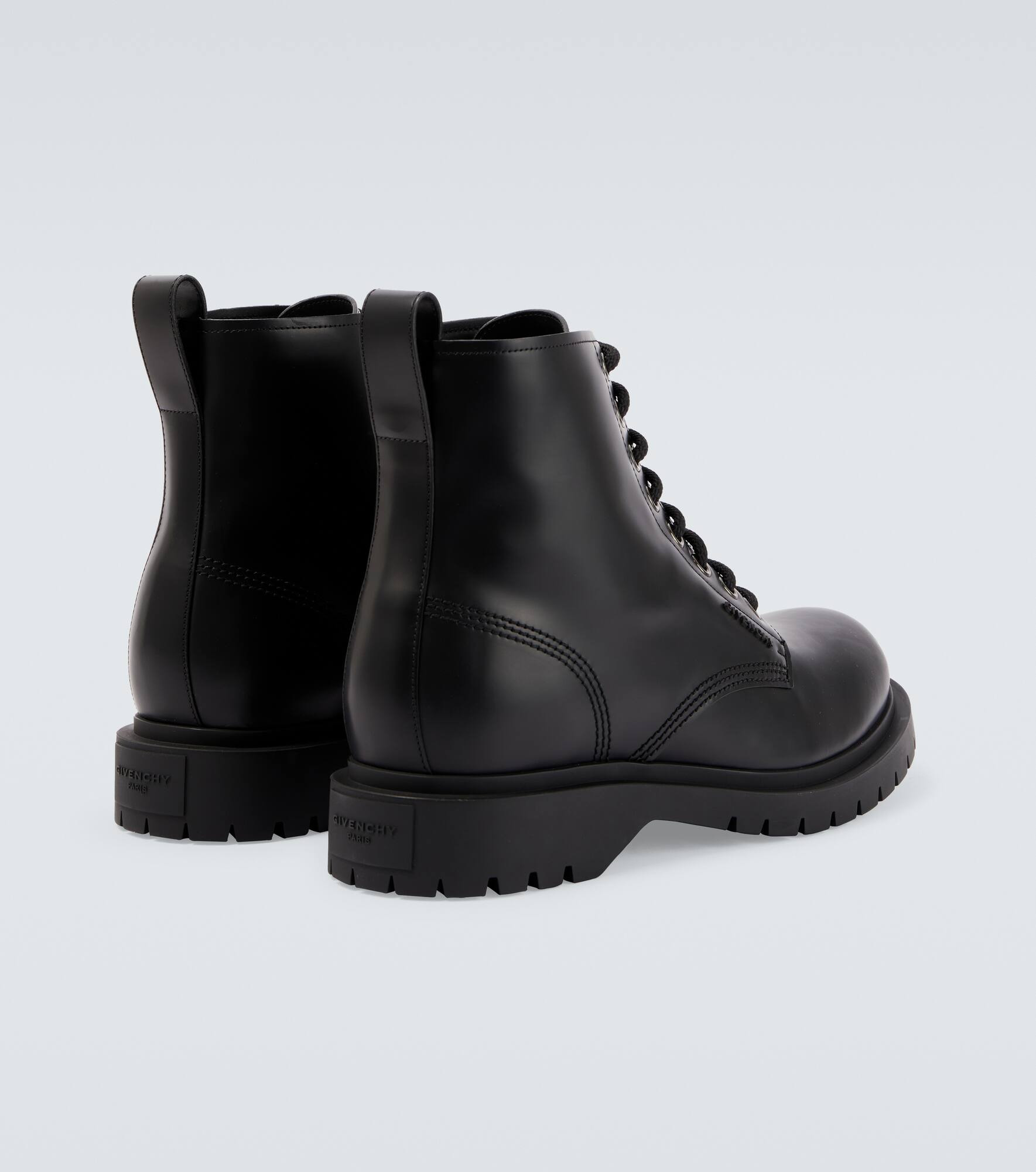 Leather lace-up boots - 6