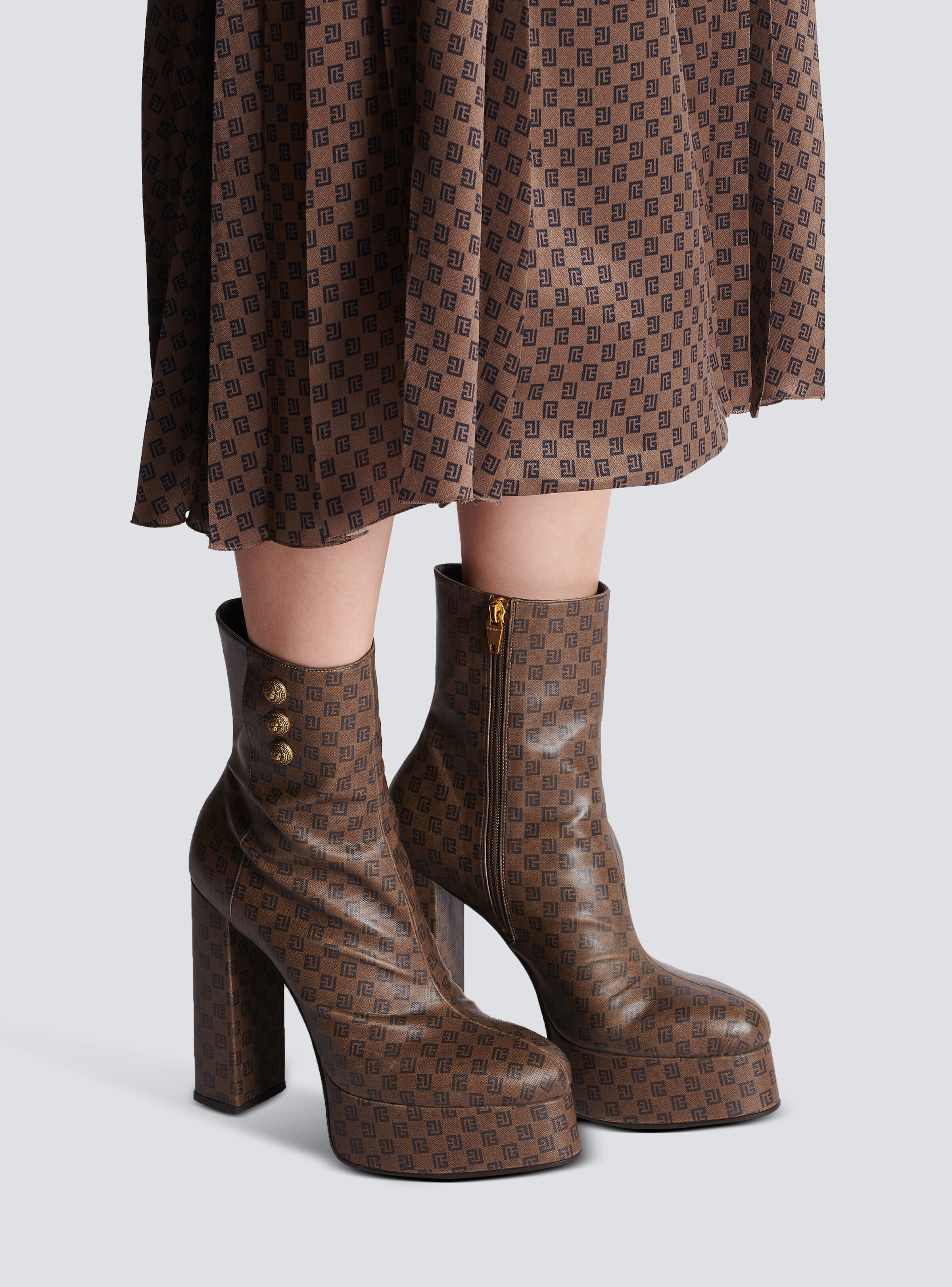 Brune mini monogram boots - 8