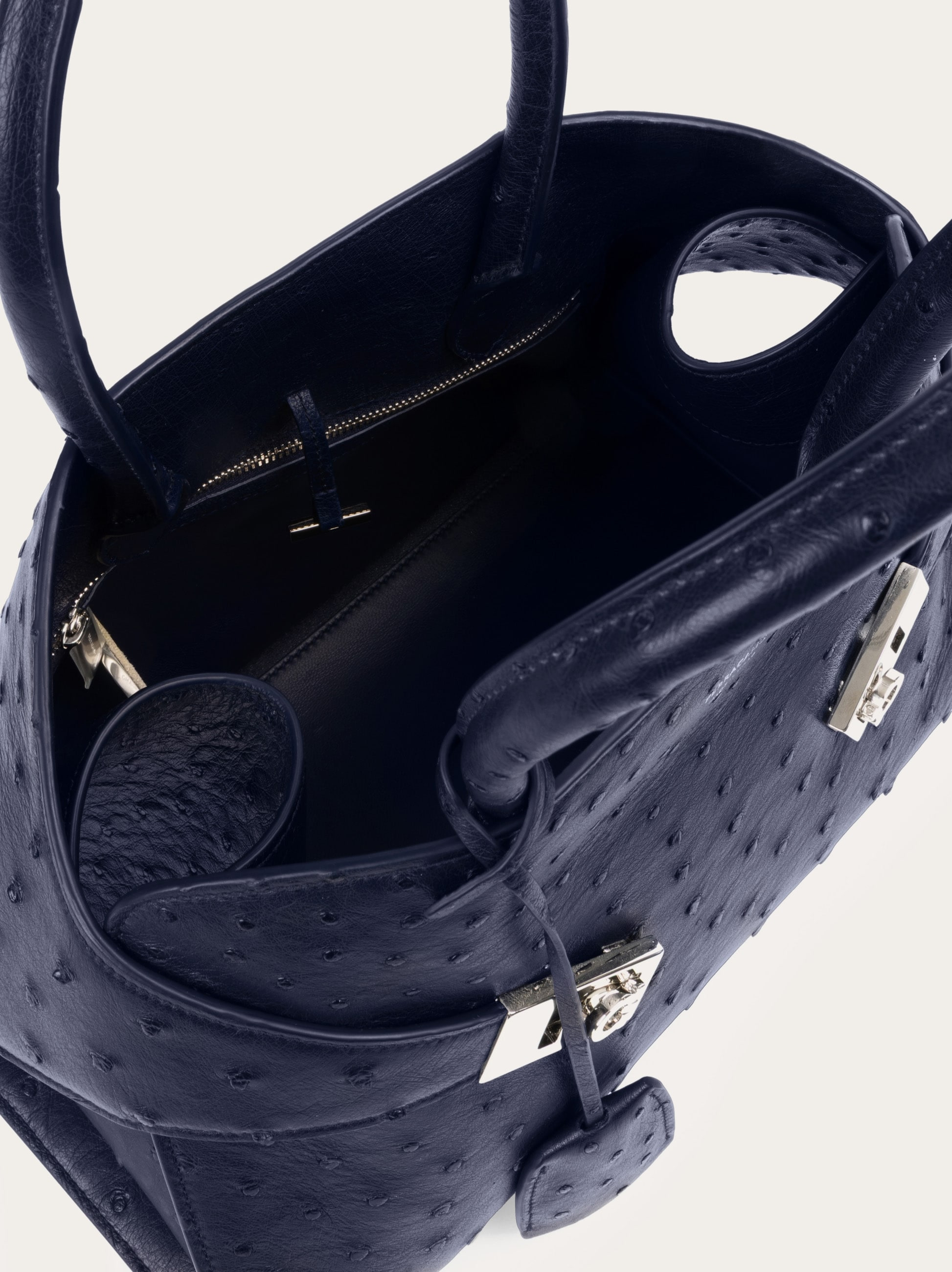 Hug handbag (M) - 6