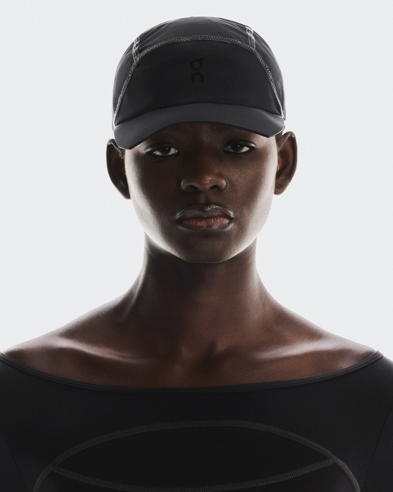 On Cropped Cap FKA outlook