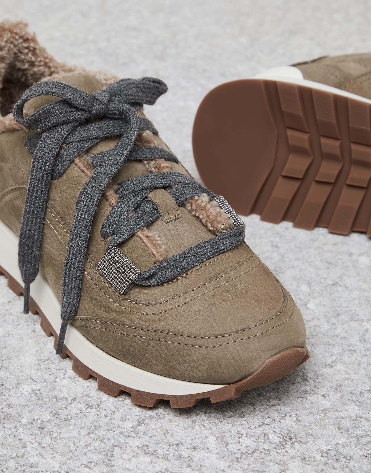 Nubuk runners with shearling lining and monili - 3