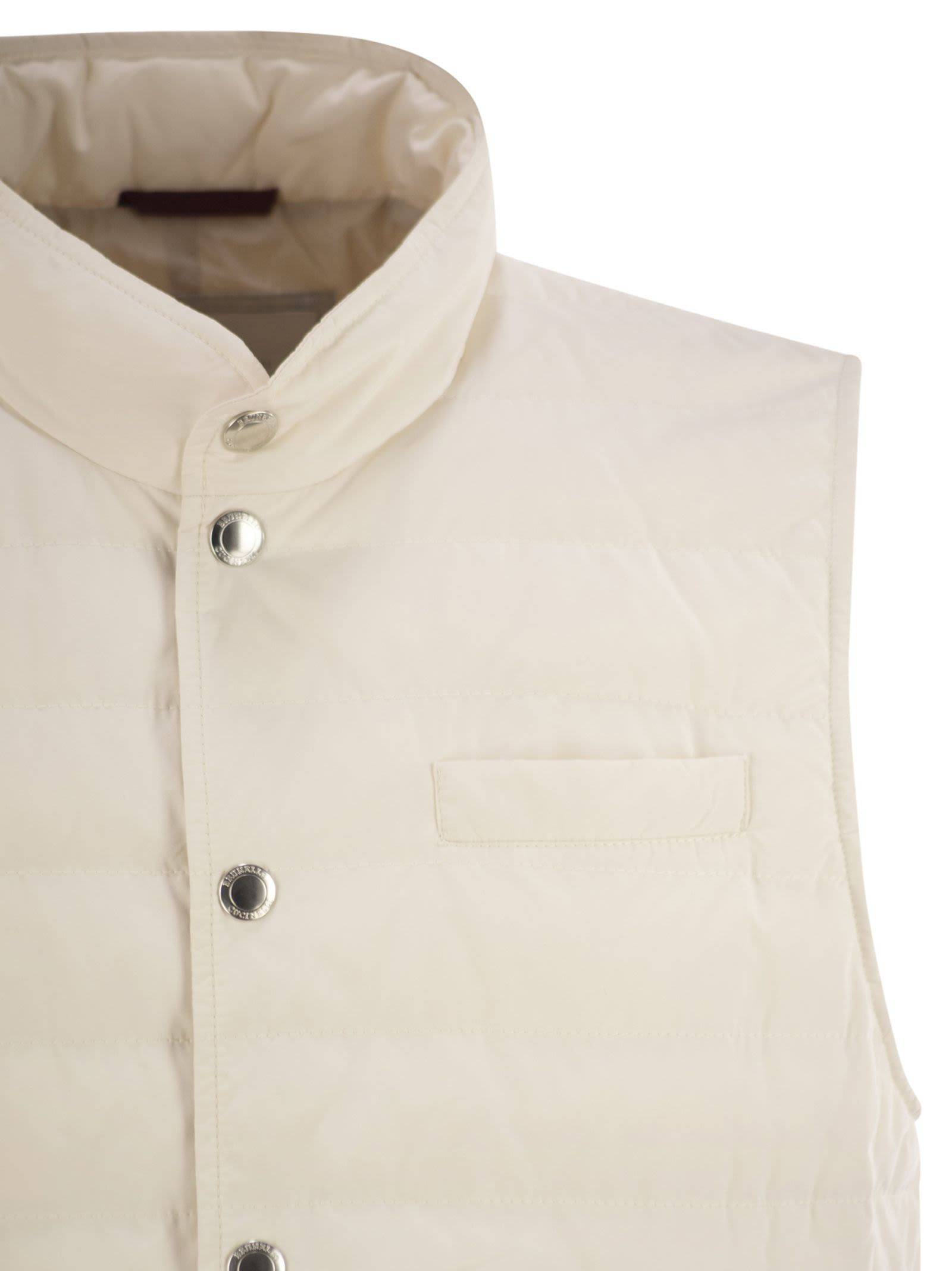 Brunello Cucinelli Men Lightweight Sleeveless Down Jacket In Water-Repellent Microfibre - 4