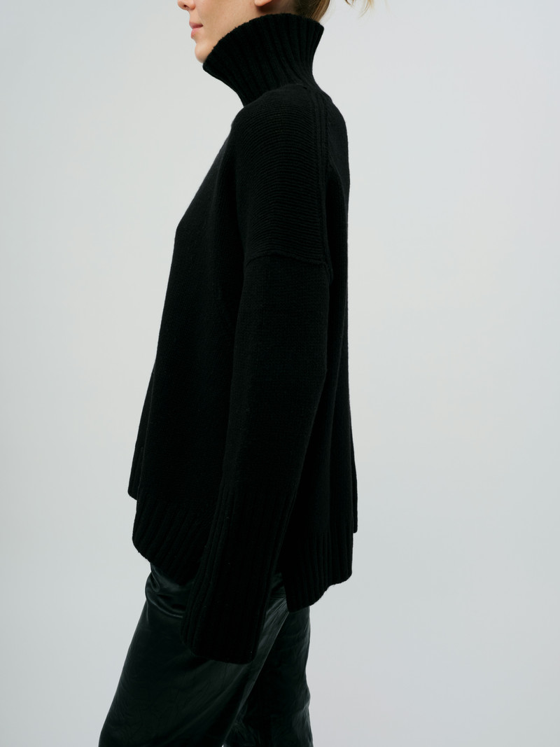 Alma Heart Sweater 5
