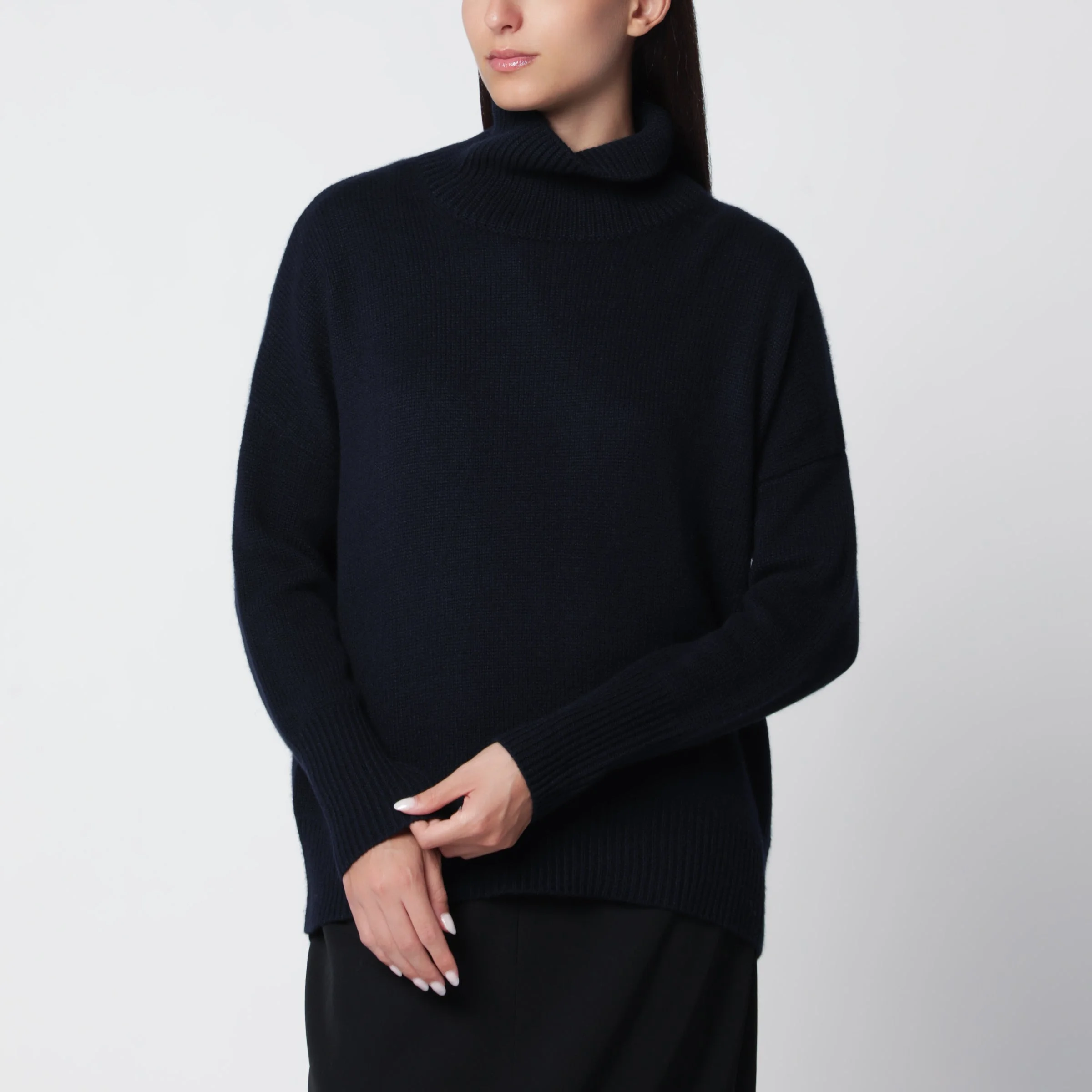 Heidi turtleneck sweater in navy cashmere - 1