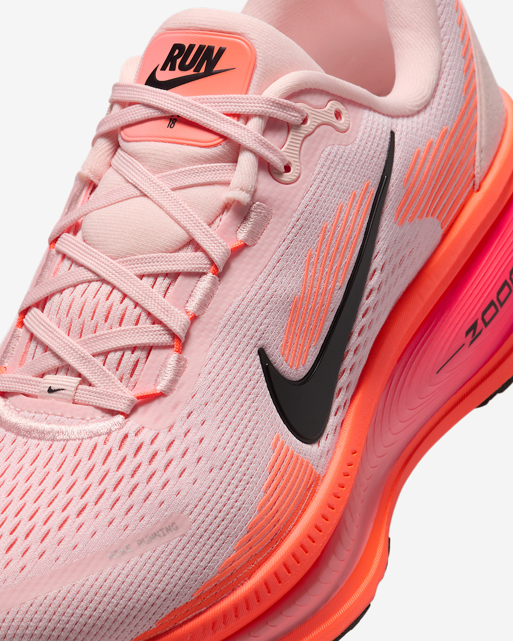 Nike Vomero 18 Women's Road Running Shoes - 7