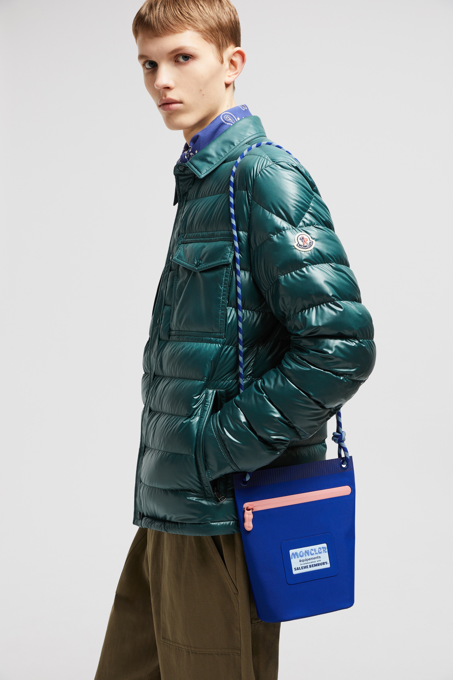 【Moncler】Amoeba ポーチ by Salehe Bembury Purple Amoeba Water-Repellent Pouch by Salehe Bembury - test