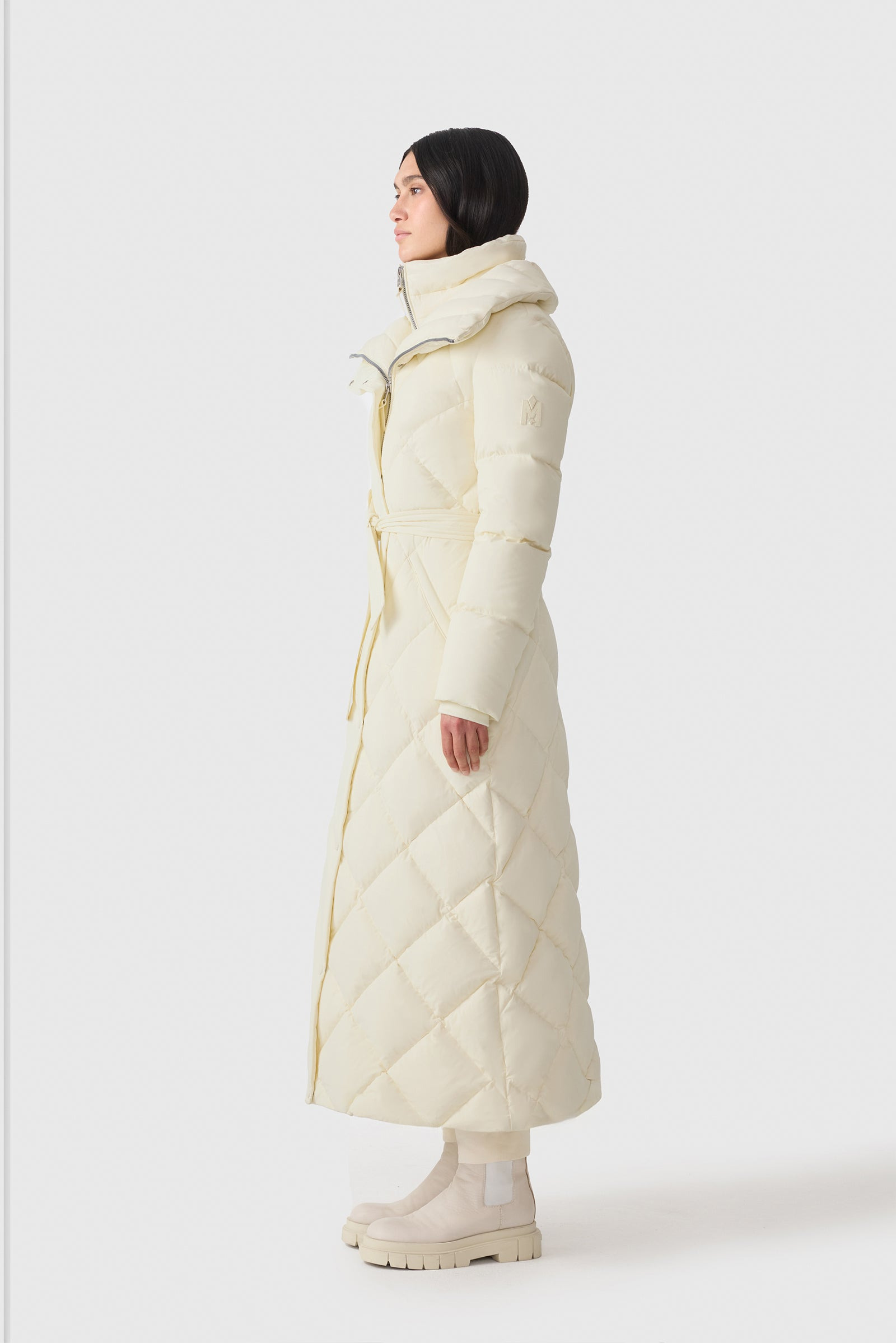 LAURELLA 2-in-1 Light Down Belted Coat - 3