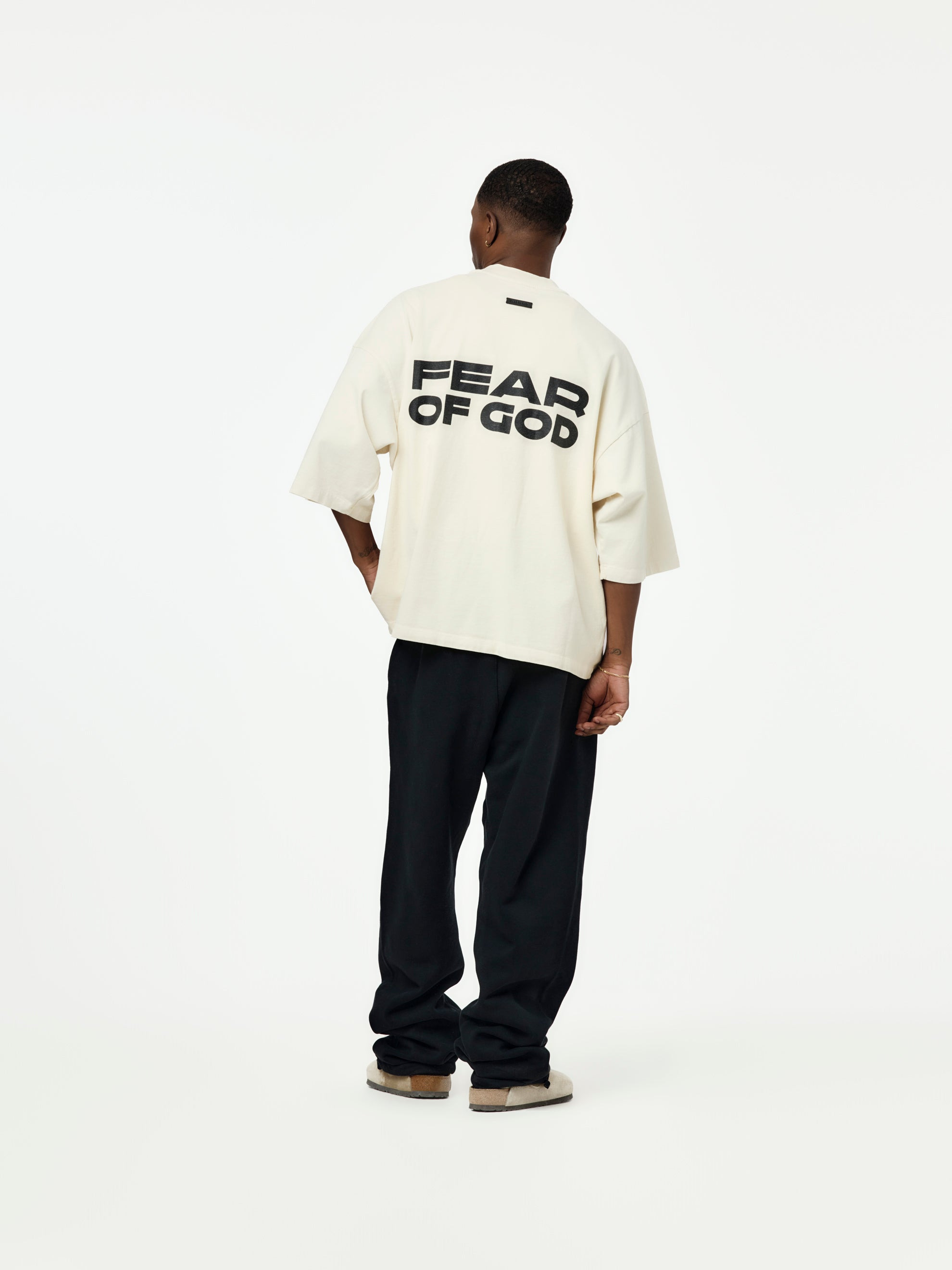 RELAXED "DISCIPLE" TEE - 5