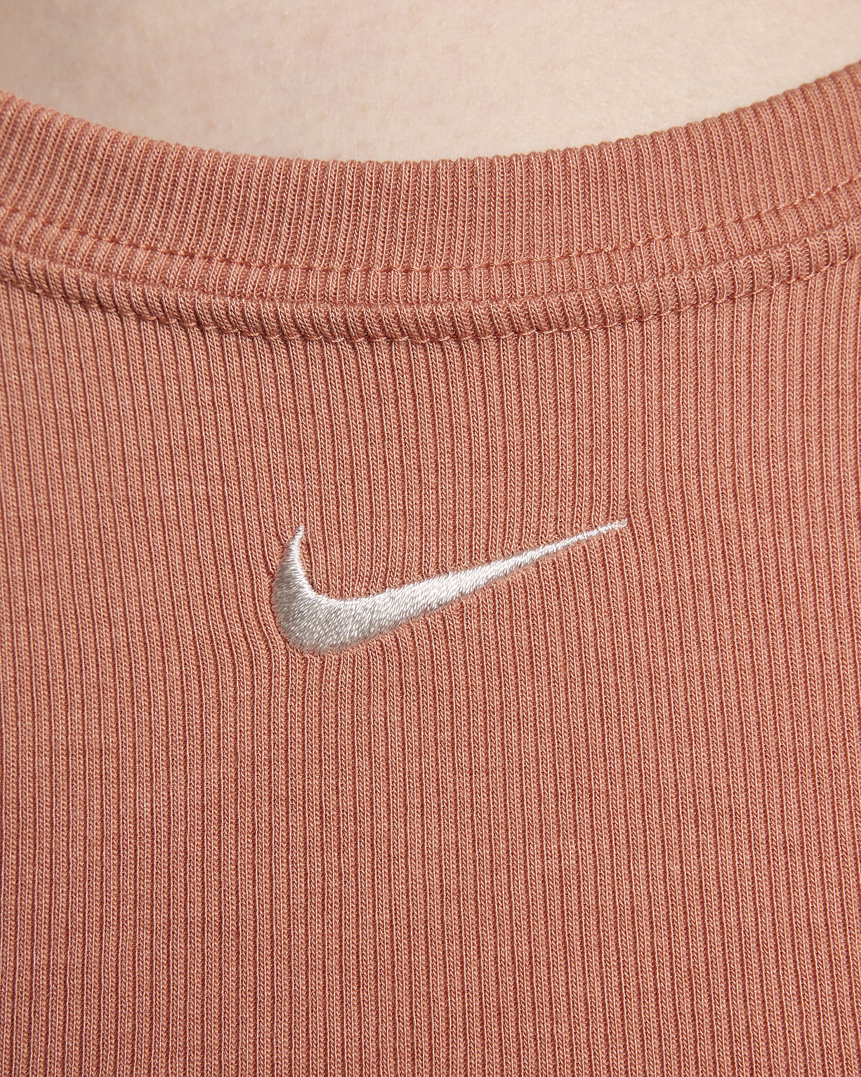 Nike Sportswear Chill Knit Women's Tight Scoop-Back Short-Sleeve Mini-Rib Top - 4