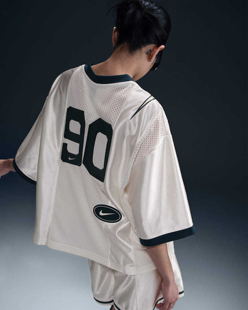 Nike Nike Sportswear Street Women's Oversized Short-Sleeve Graphic Jersey outlook