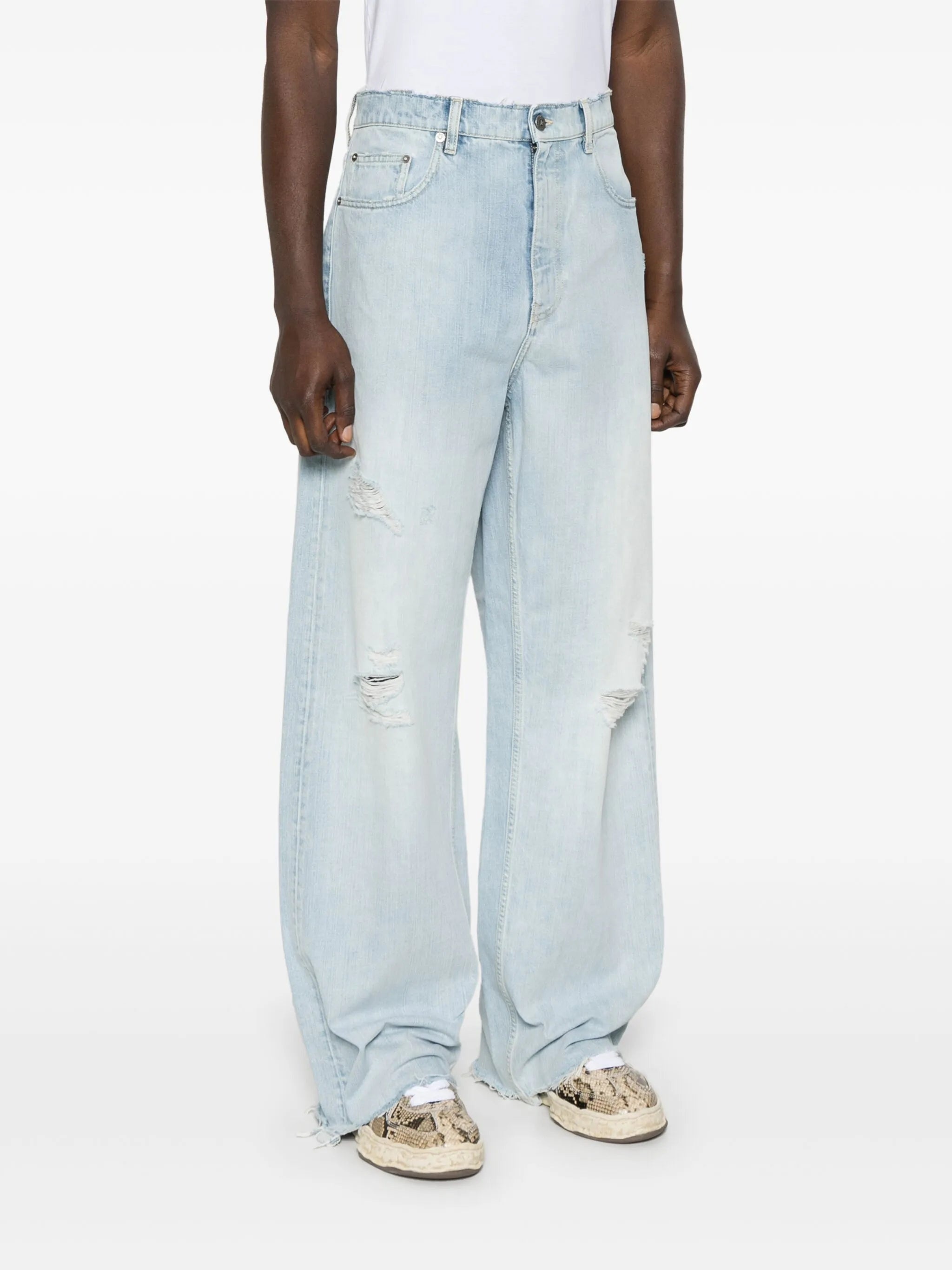 Distressed Jeans - 3