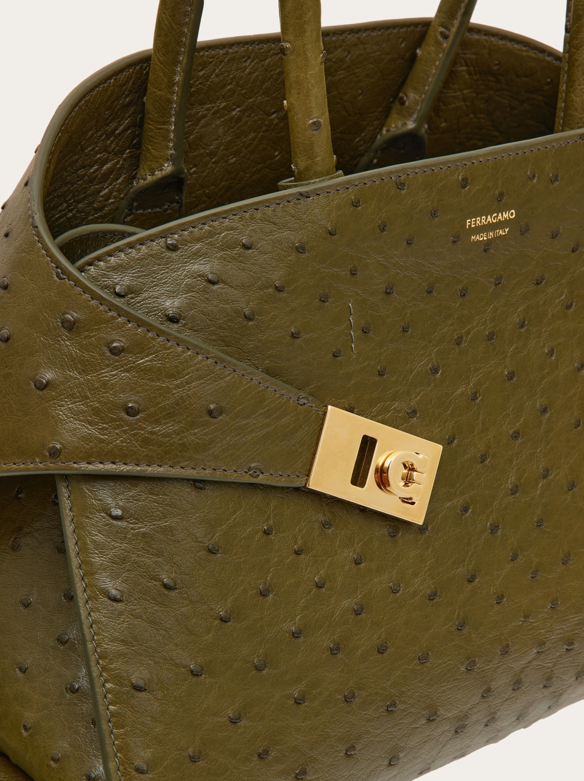 Hug handbag (M) - 8