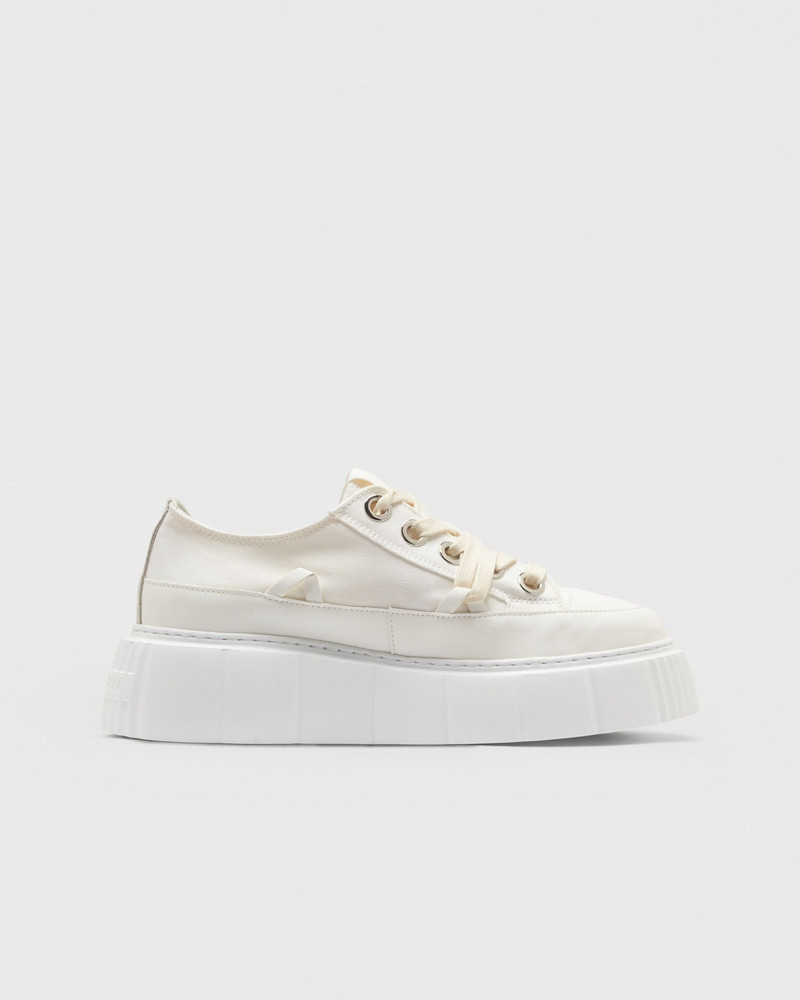 INUIKII MATILDA CANVAS LOW outlook