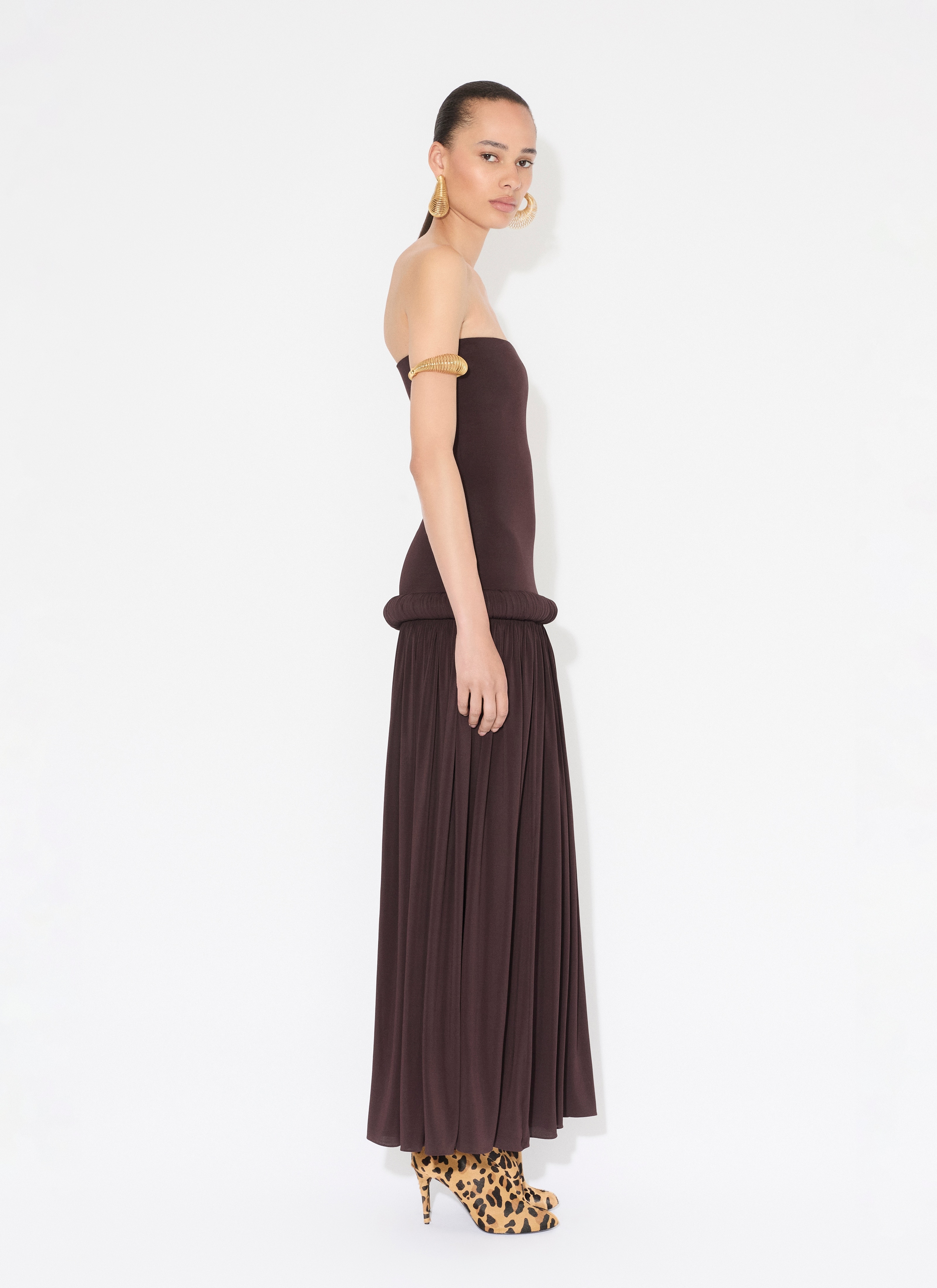 STRAPLESS DRESS IN SUPPLE JERSEY - 4