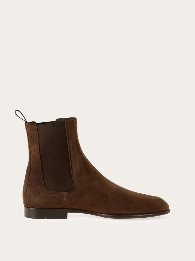 Chelsea boot 6