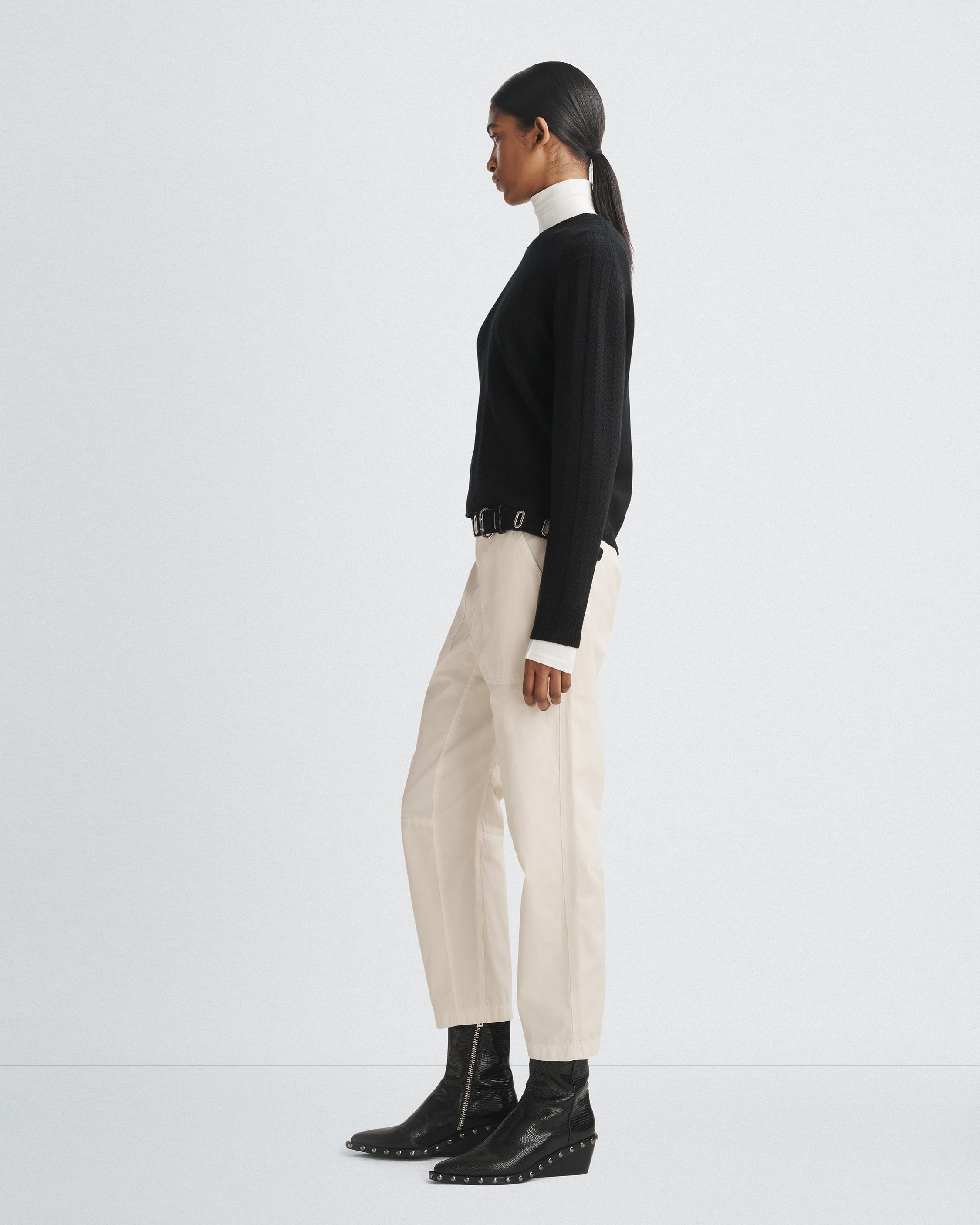 Durham Herringbone Cashmere Crew
Relaxed Fit Sweater - 4