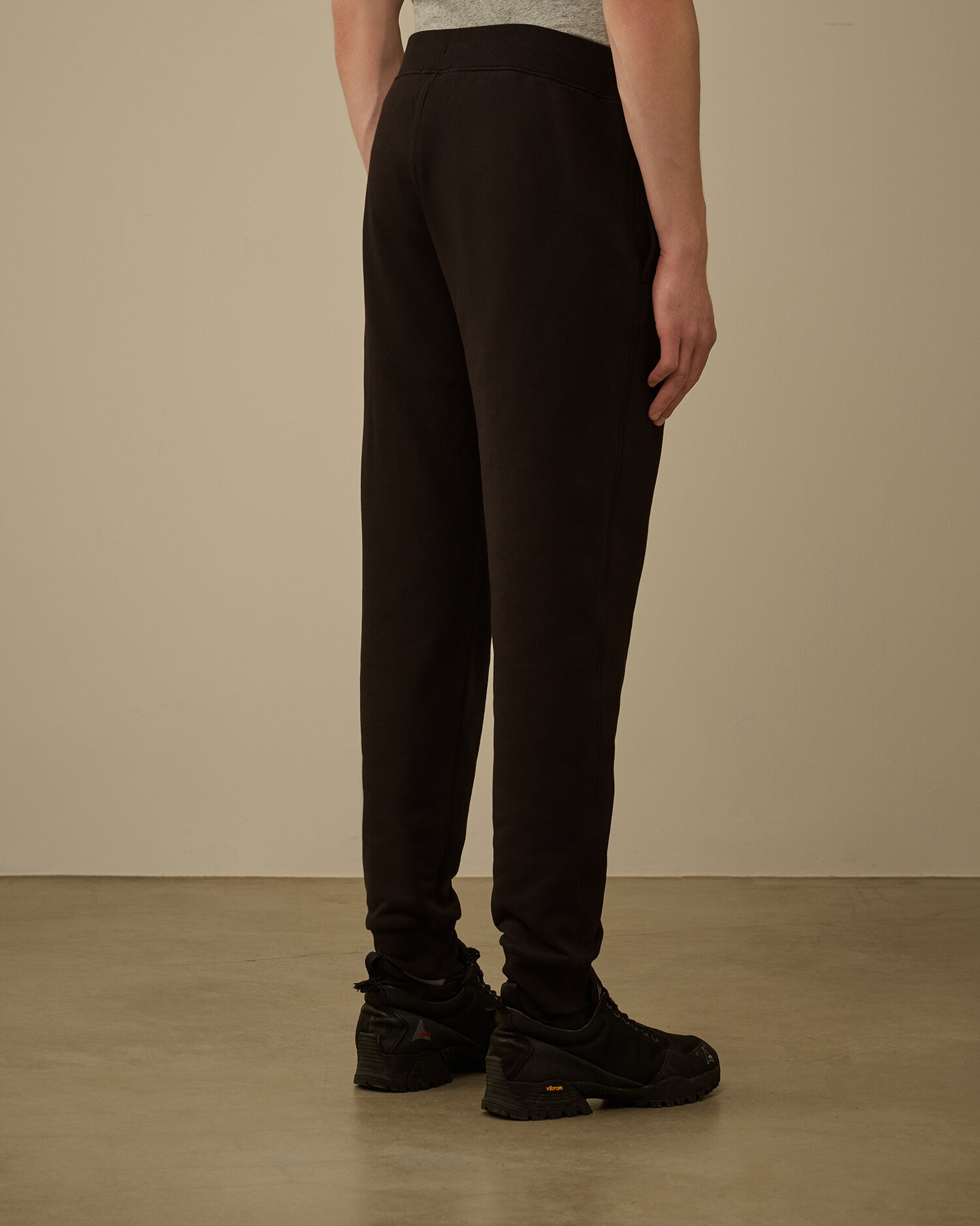 Diagonal Raised Fleece Lens Sweatpants - 4