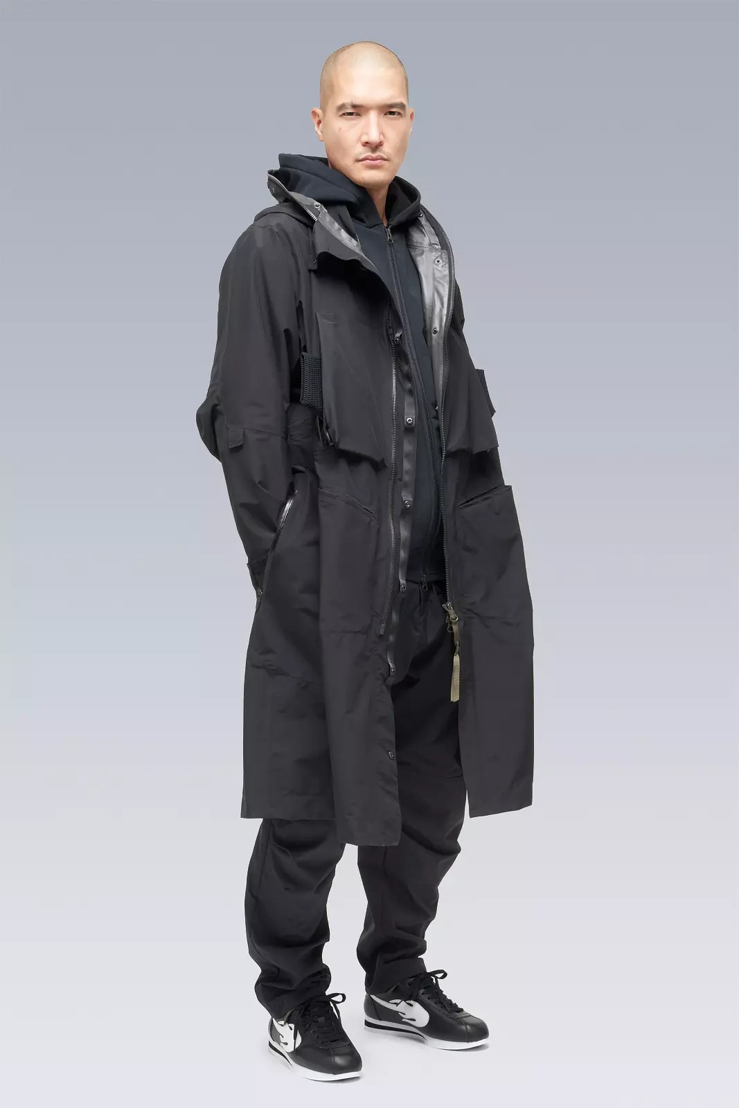 J2-SS schoeller® WB-400™ ECONYL® Modular Hooded Jacket Black - 17