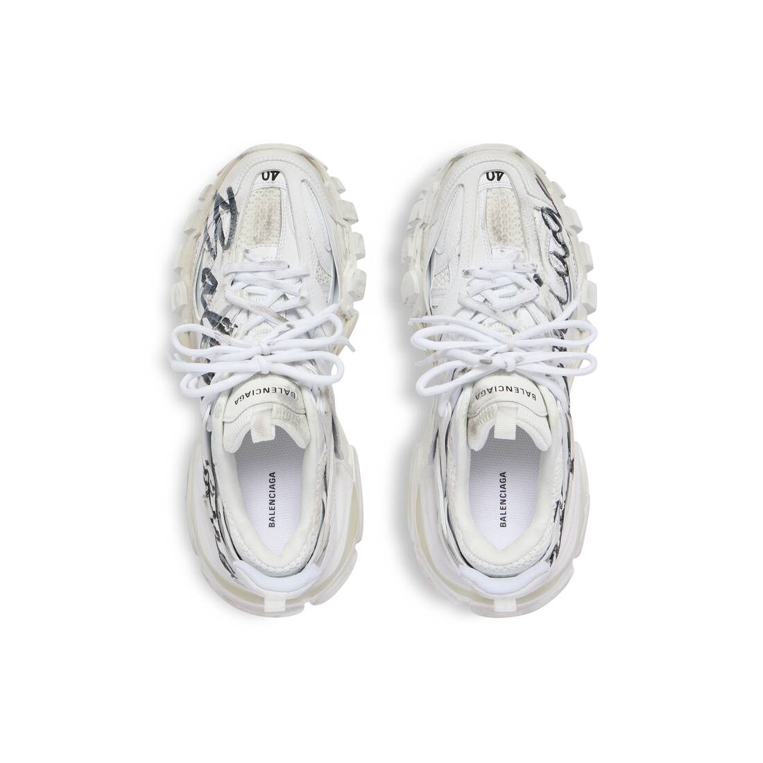 Women's Track Signature Sneaker in White/black - 6