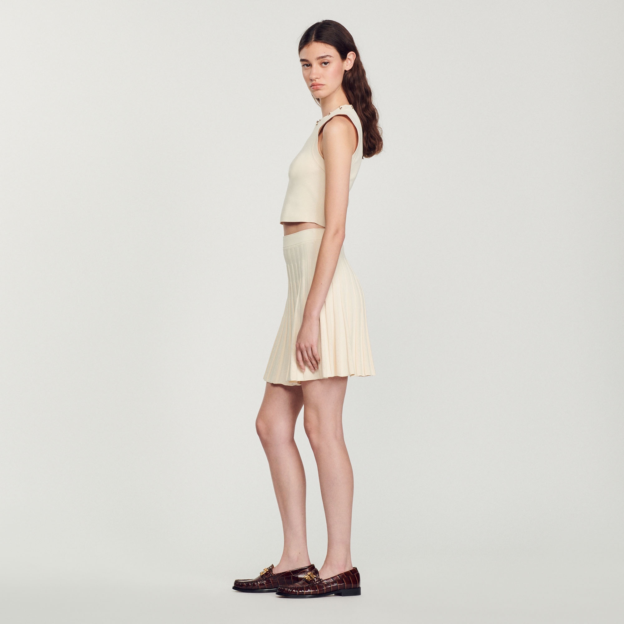 Short pleated knit skirt - 7