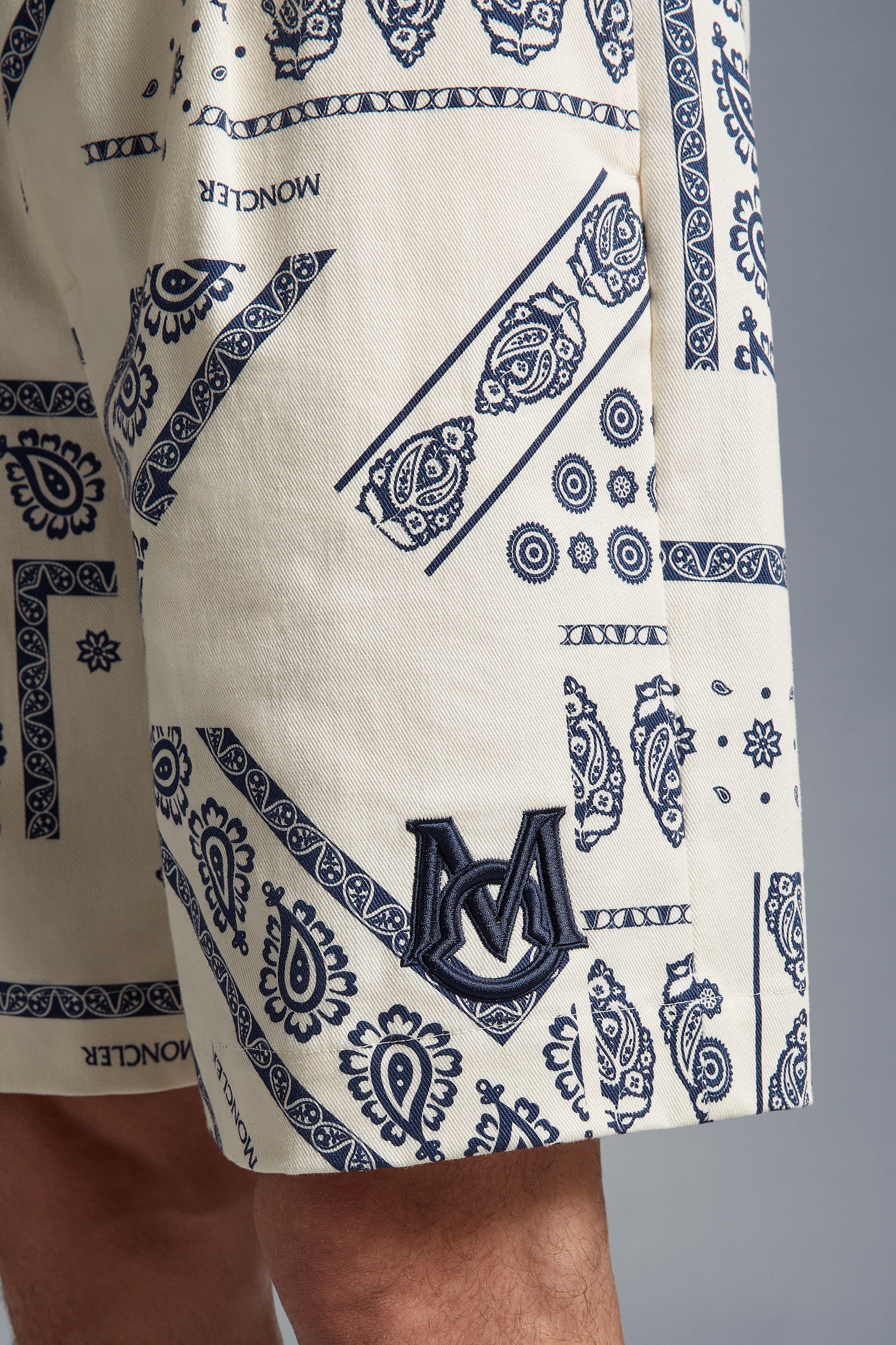 Bandana Print Shorts - 6