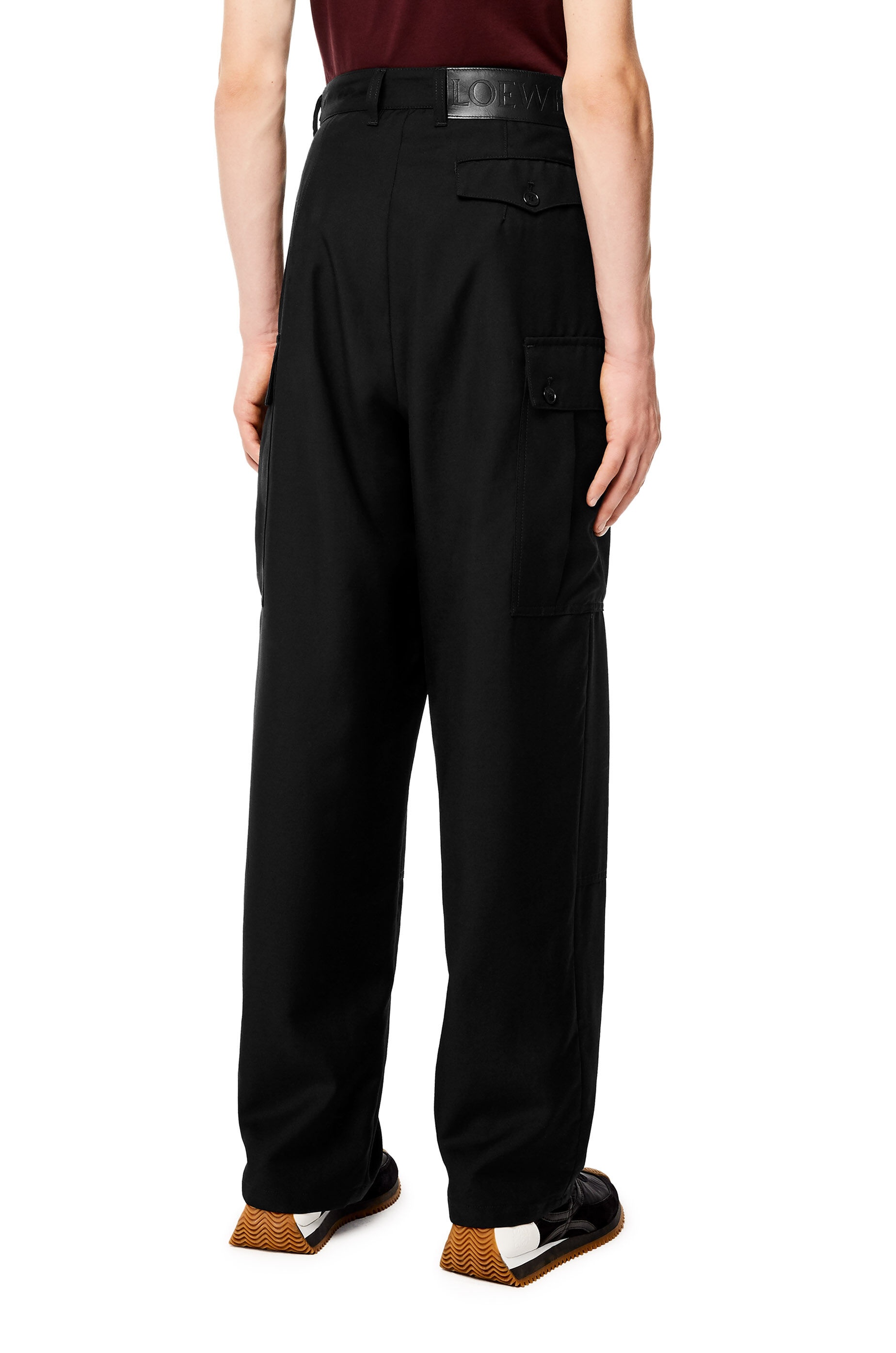 Cargo pocket trousers in wool - 4