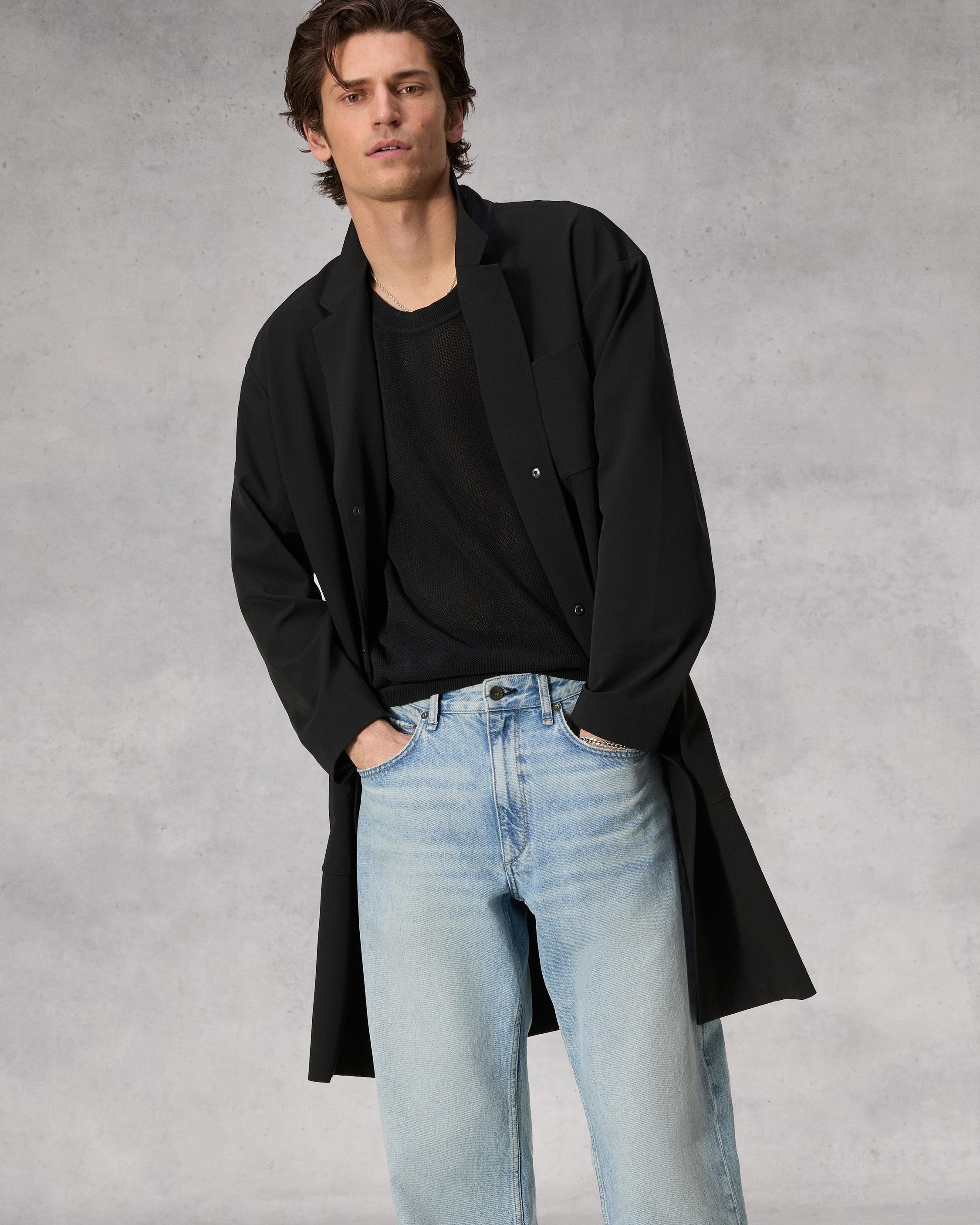 Evan Shop Coat
Oversized Fit - 2
