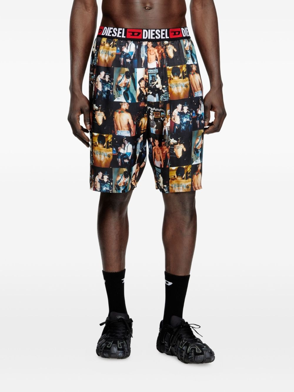 x Tom of Finland Foundation graphic-print shorts - 4